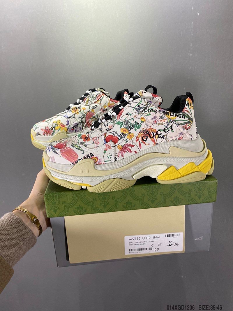 春もの新作グッチ バレンシアガ 偽物 ザ ハッカー プロジェクト “Triple S” スニーカー 681068UL1108461品質保証